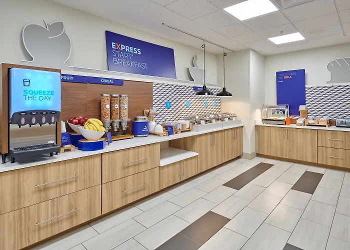 Holiday Inn Express&Suites El Paso East-Loop 375